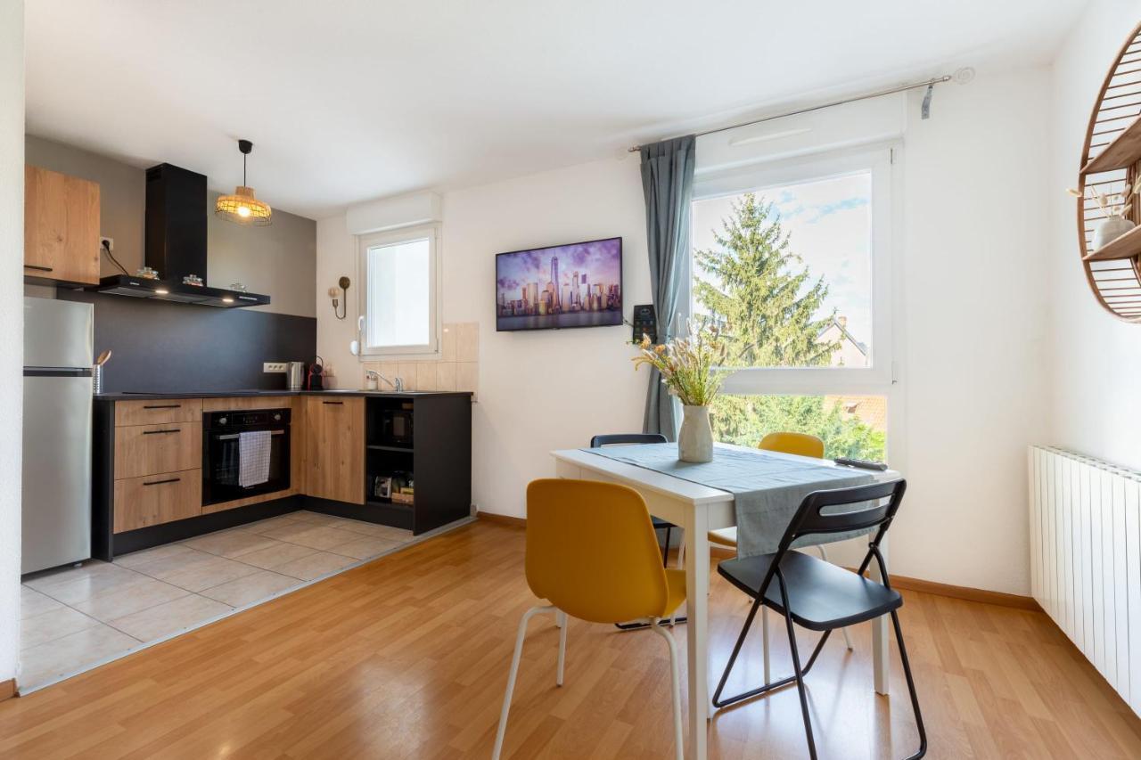 Travel Homes - The Nils, Cosy & Cute With Parking Колмар Екстериор снимка